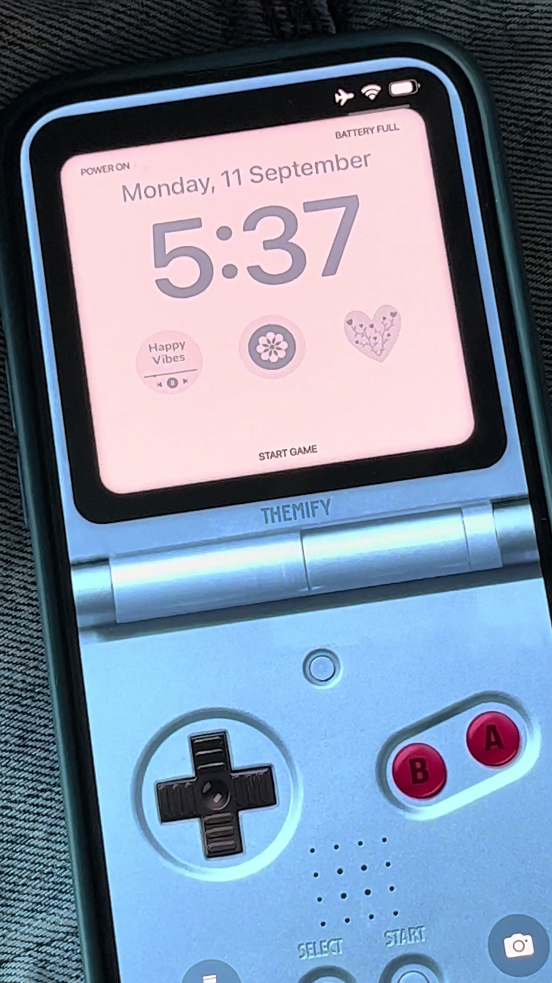 Monday, 11 September 5:37 Happy Vibes START GAME