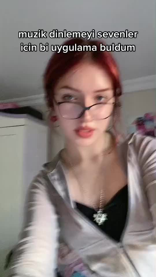 muzik dinlemeyi sevenler icin bi uygulama buldum