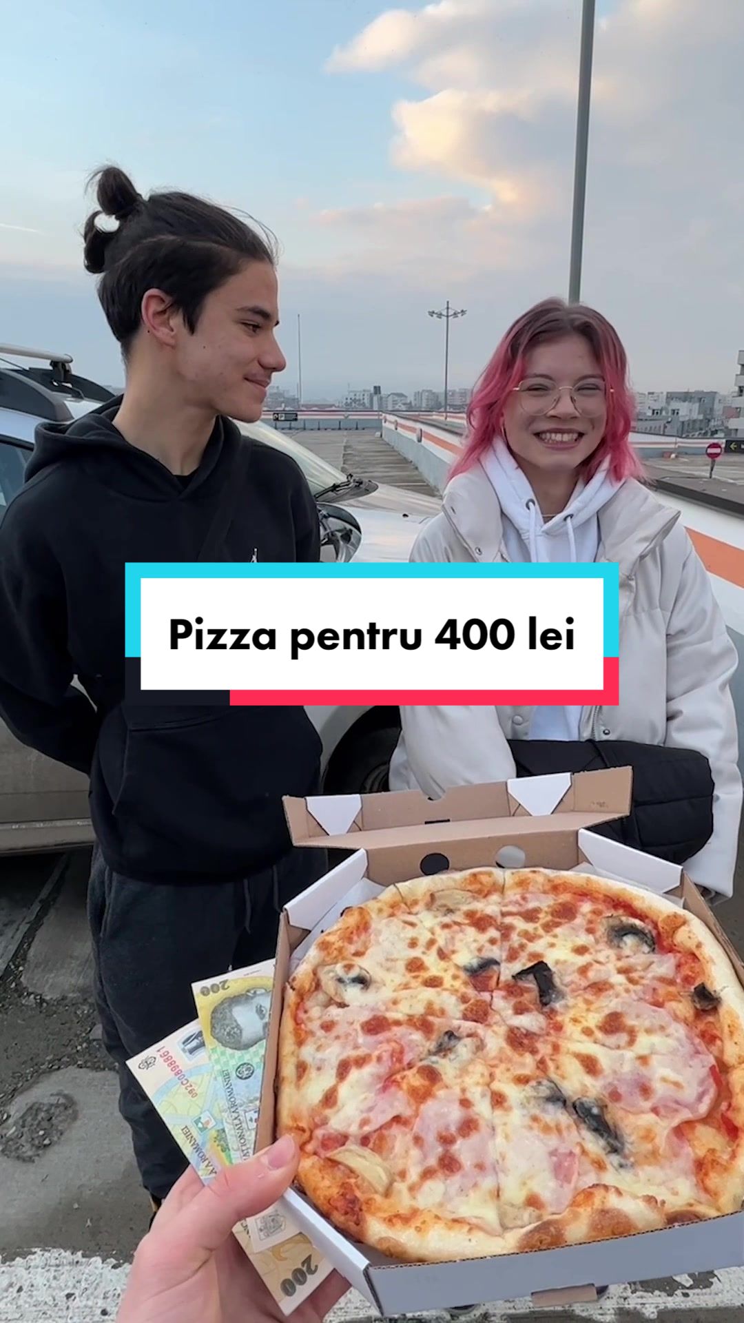 Pizza pentru 400 lei