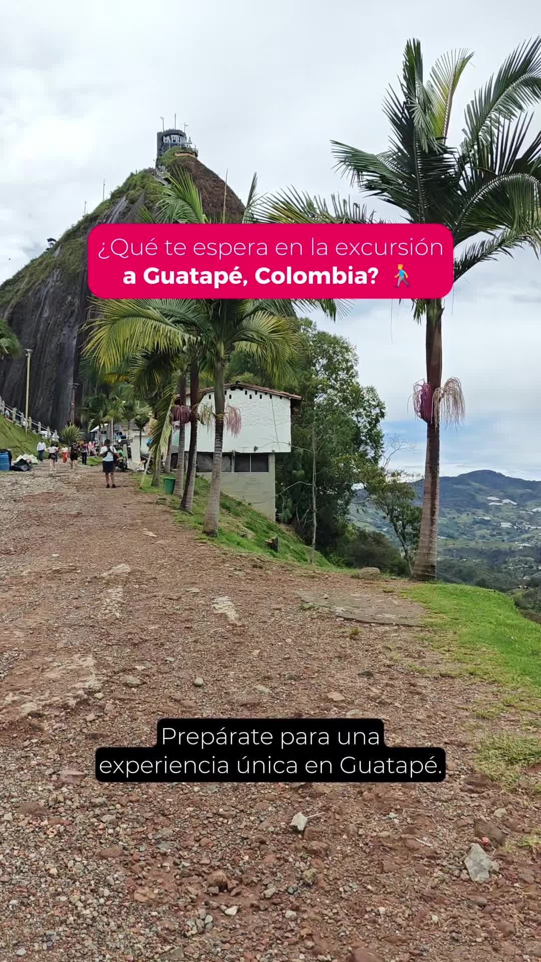 ¿Qué te espera en la excursión a Guatapé, Colombia? 🚶‍♂️  Prepárate para una experiencia única en Guatapé.