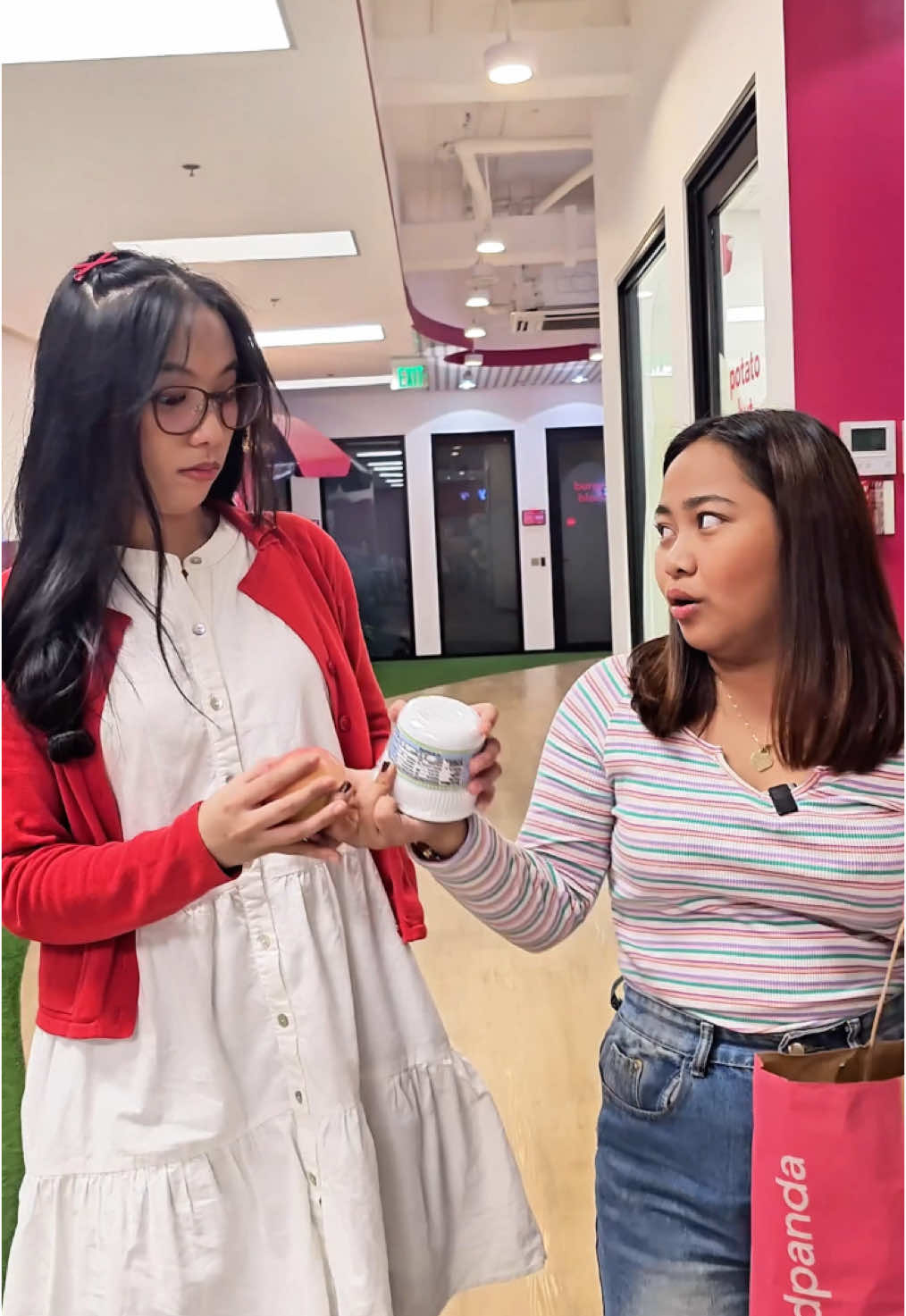 The text on the image is:  "panda"