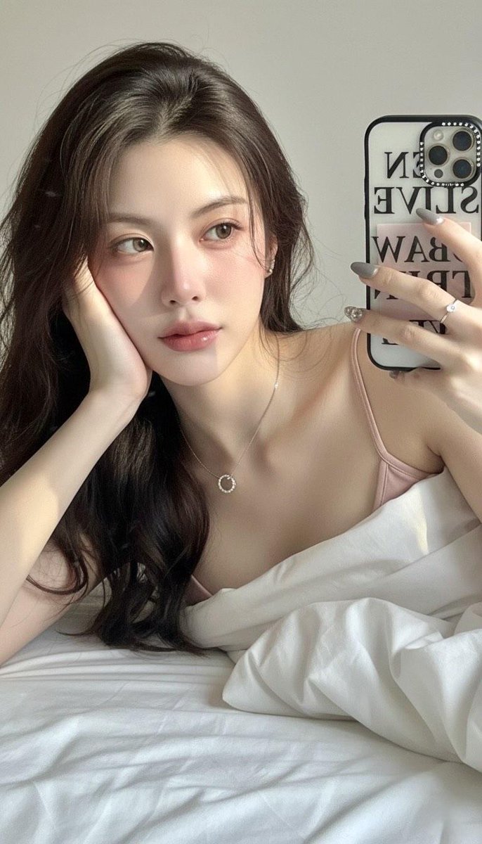 Image_Generation_Parametersresolution1200X1200Px,Aspect_Ratio11,Reference_Usagepreserve Facial Features From Reference Image Strictly,Visual_Stylegenrehyper-Realistic Por