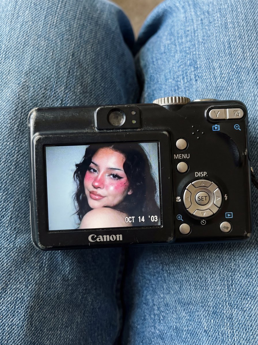 Vintage Digital Camera Portrait | Y2K Aesthetic & Nostalgia