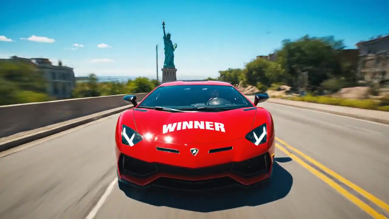 Cinematic Action: Lamborghini Aventador in Motion