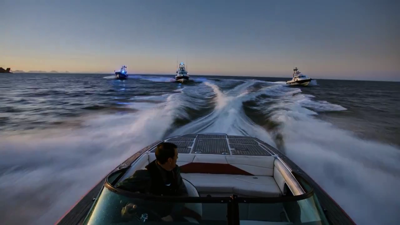 Nightfall Pursuit: The Thrill of a Speedboat Escape